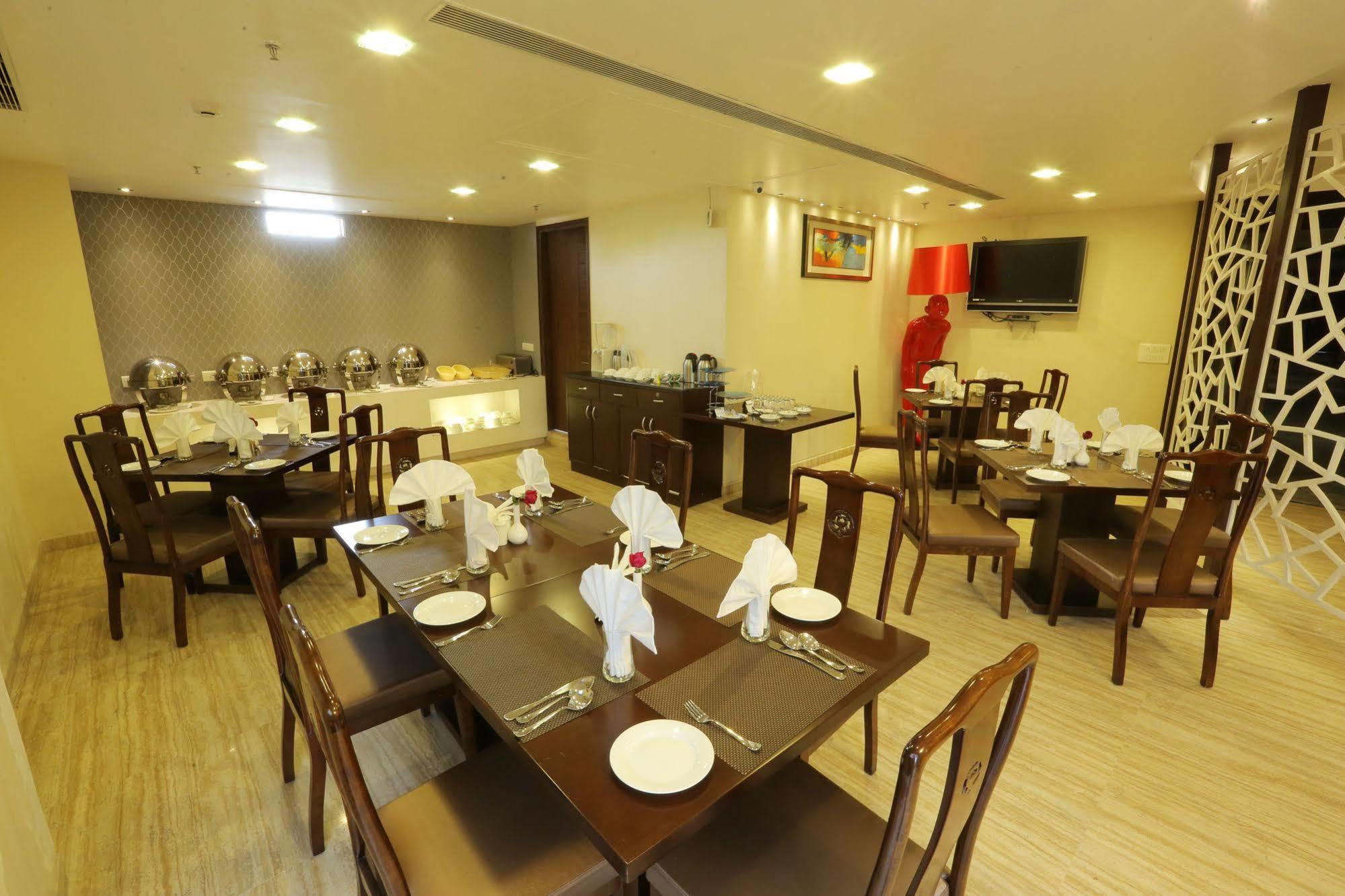 Five Elements Hotels Delhi- North Avenue New Delhi Exterior photo