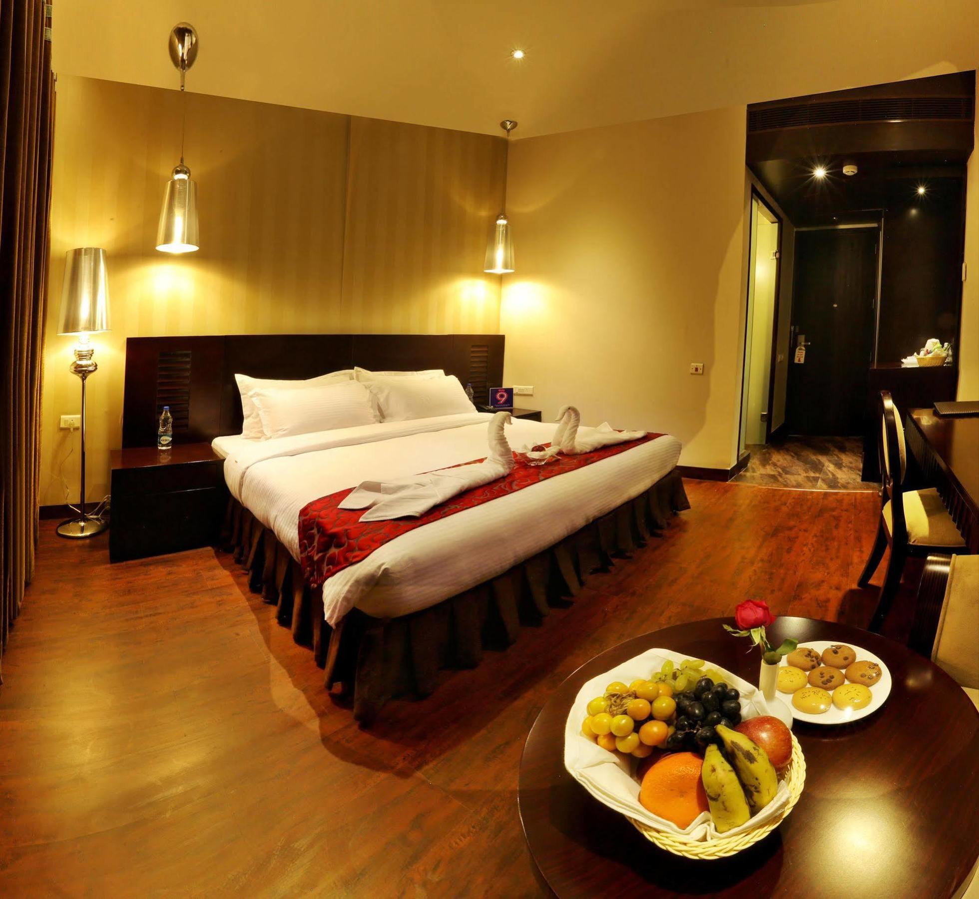 Five Elements Hotels Delhi- North Avenue New Delhi Exterior photo